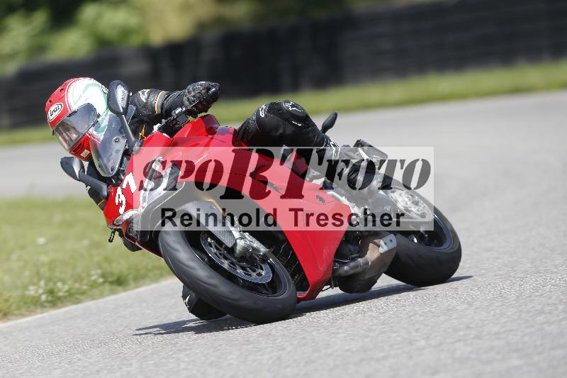 /Archiv-2025/27 12.06.2025 Ducati Schweiz Trackday Warmup  ADR/gelb-jeaune/31